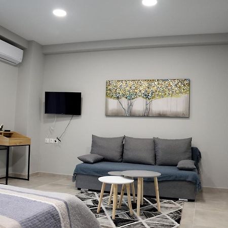 Dreamstudio II Volos Luaran gambar